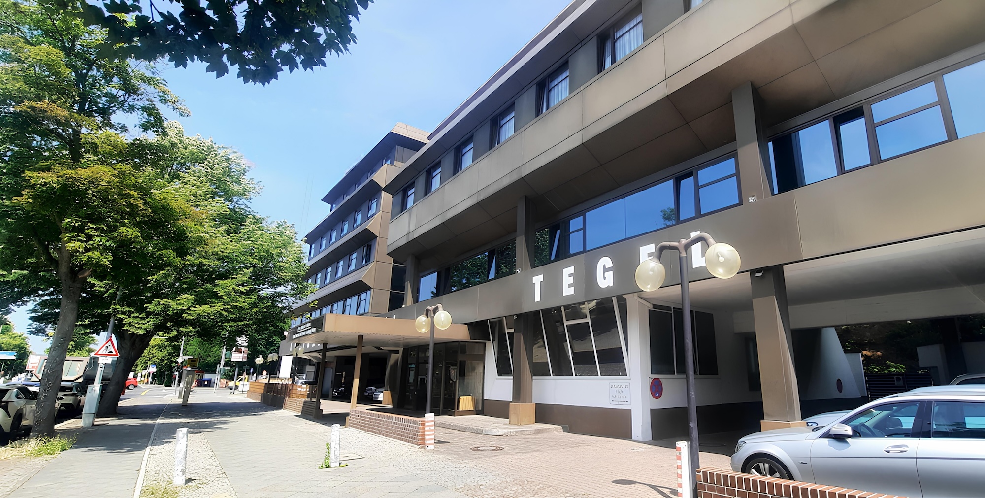 Central-Hotel-Tegel in Berlin, Außenansicht des Haupteingangs